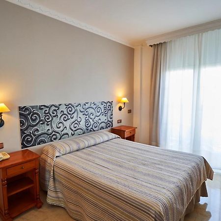 Hotel Bajamar Centro Нерха Экстерьер фото