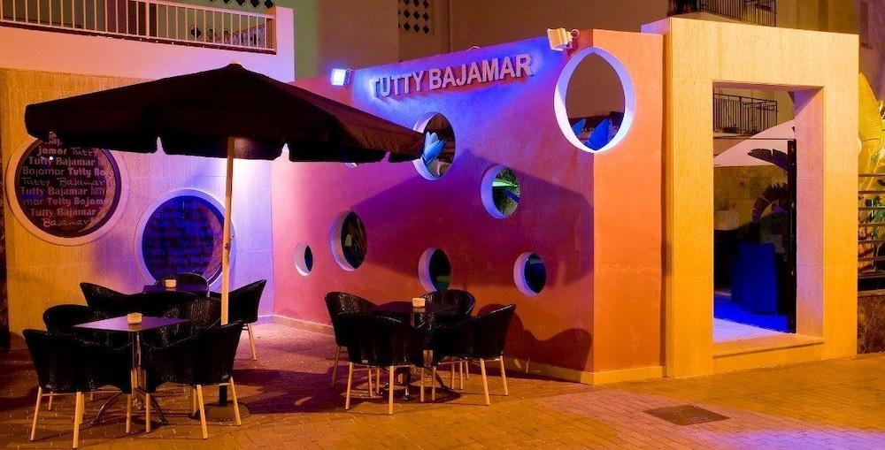 Hotel Bajamar Centro Нерха Экстерьер фото