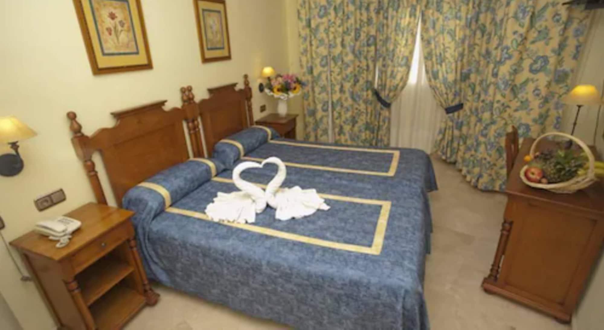 Hotel Bajamar Centro Нерха Экстерьер фото