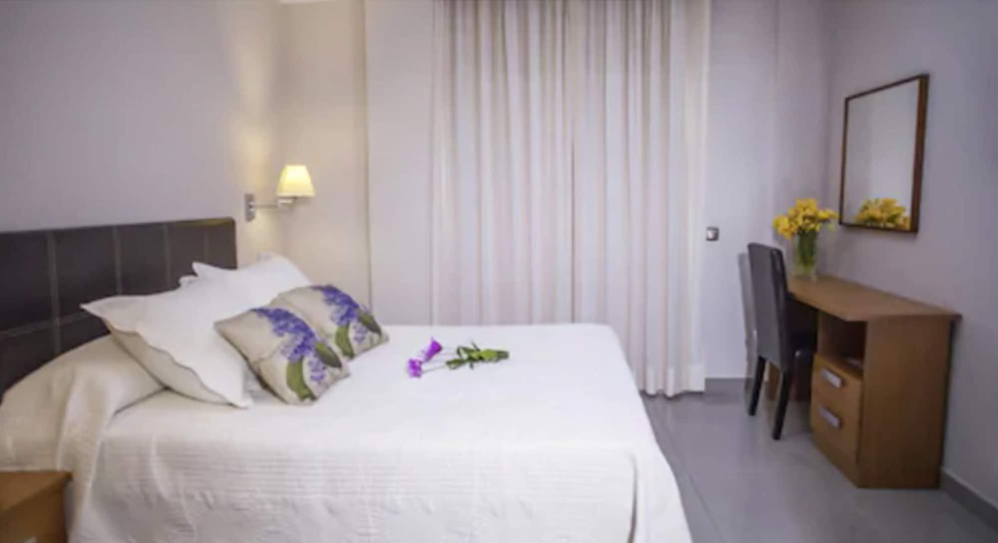 Hotel Bajamar Centro Нерха Экстерьер фото