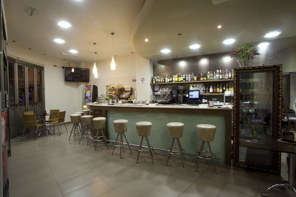 Hotel Bajamar Centro Нерха Экстерьер фото