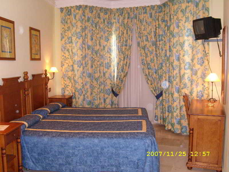 Hotel Bajamar Centro Нерха Экстерьер фото