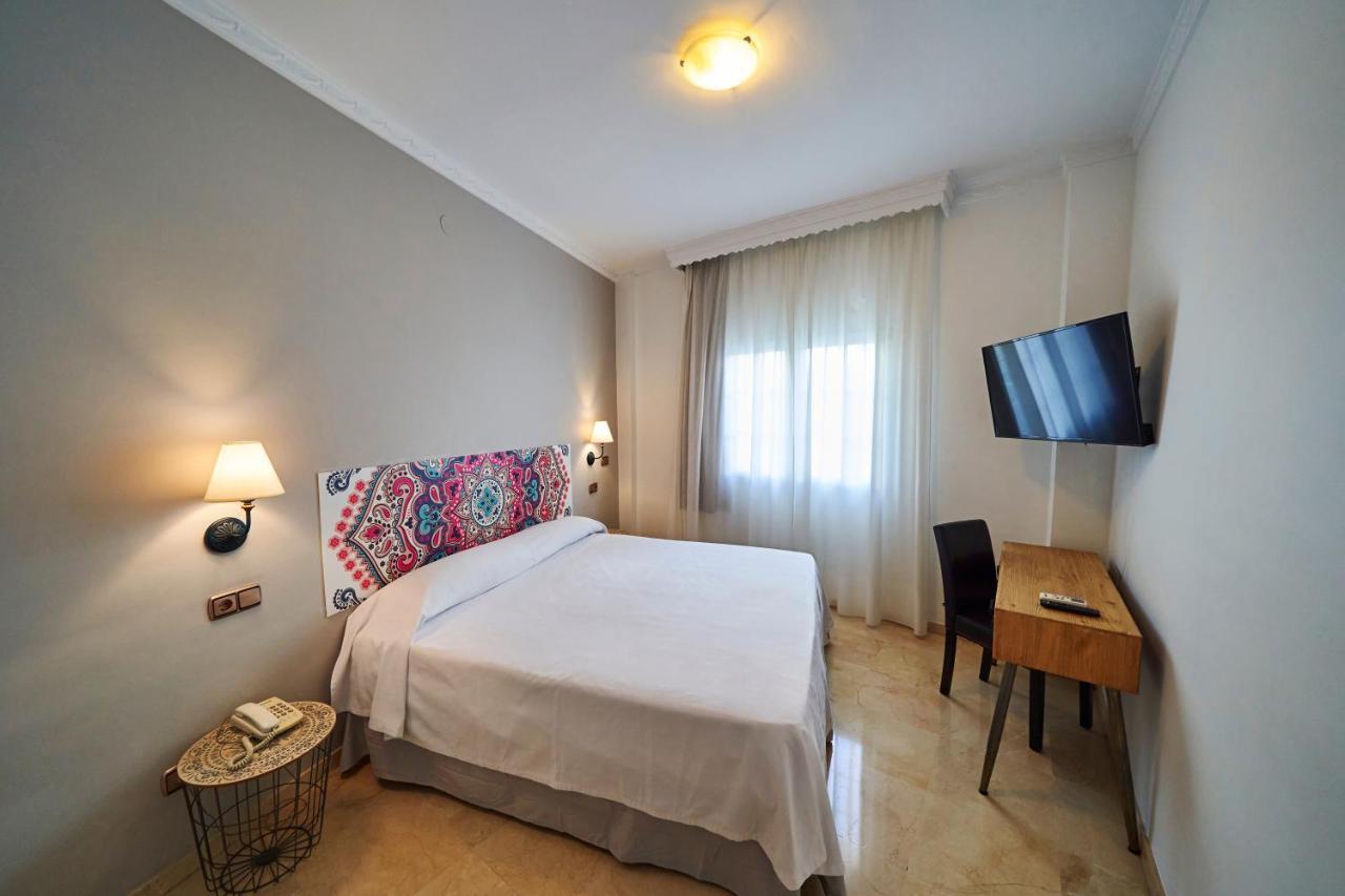 Hotel Bajamar Centro Нерха Экстерьер фото