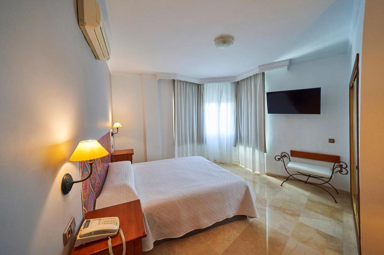 Hotel Bajamar Centro Нерха Экстерьер фото